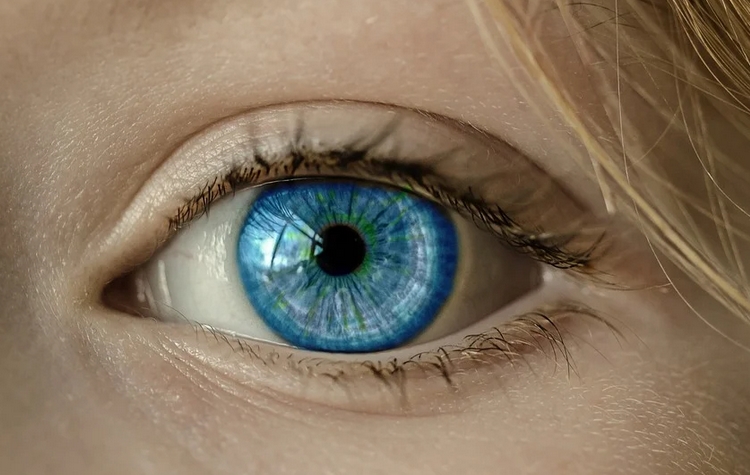 a beautiful eye